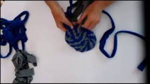 make a no sew t shirt rag rug video