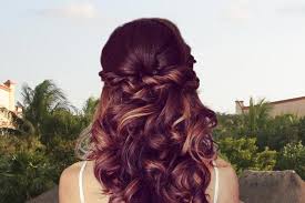 While your hairdresser may be a pro at creating intricate braids and buns that seemingly stay up on their own whether you're off to a formal occasion or simply headed to work, these cute and easy hairstyles for long hair are sure to draw compliments. Get Ready In 10 Minutes With Easy Hairstyles For Long Hair