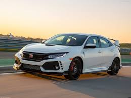 The casual car enthusiast in america will remember only that there was once an acura integra with all type rs are considered touring models (in the standard civic parlance). Honda Civic Type R Us 2017 Pictures Information Specs