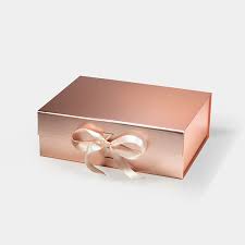 um rose gold magnetic gift box with