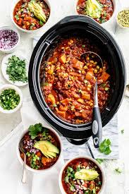 slow cooker vegetarian chili with sweet