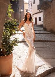You can ready gal gadot for any of the functions like wedding, party, holiday, engagement party, special event etc. The 2020 Pronovias Collection Spotlight You Ll Want To Bookmark Ruffled