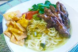 Nah, membahas tentang mie ayam, menu ini menjadi favorit bagi banyak orang indonesia. Resep Mie Ayam Ceker Praktis Dapur Zahra
