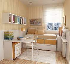 decorate a small bedroom useful tips