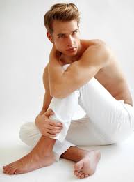 Aaron, hot German model – Gay Side of Life