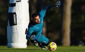 Feb 19, 2021 · donnarumma would like to be recognised with a world leading salary, more than what de gea earns at old trafford. Gianluigi Donnarumma Bio Net Worth Salary Transfer News Contract Nationality Age Girlfriend Family Height Facts Wiki Parents Position Wikiodin Com