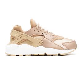 A fresh pair of sandals or sneakers will look amazing with a casual dress. Nike Air Huarache Rose Gold Sneakers Holy Crap These 7 Metallic Nike Sneakers Are Really Freaking Fierce Popsugar Fitness Photo 7