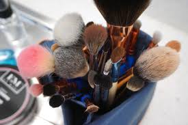 guide how to clean makeup brushes