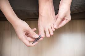 are you cutting your toenails the right