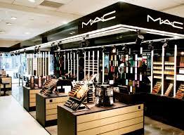 mac cosmetics launches ﬁrst lash bar in