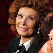 Please be on the alert for imposters and scammers on facebook and messenger, imposter emails and posts that look like they're from sophia loren facebook, requests from people. Sophia Loren So Behalt Sie Ihre Schonheit Bunte De