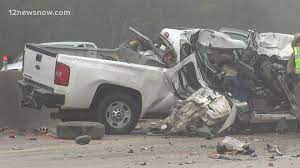 State, behind alaska, with an area of 268,820 square miles (696,200 km2). Fatal Wreck Shuts Down Wb Interstate 10 In Vidor 12newsnow Com
