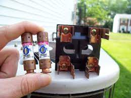 How to Check and Replace Air Conditioning Fuses - Dengarden