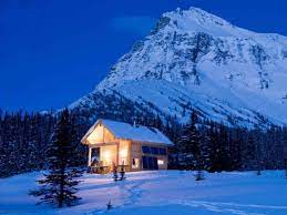 Top 8 Mountain Lodges in British Columbia for 2023 – Trips To Discover