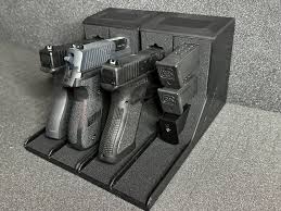 gun pistol revolver display rack