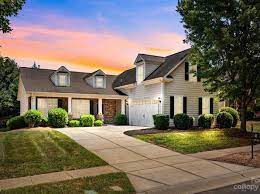 mecklenburg county nc waterfront homes