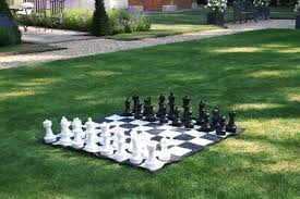 uber garden chess set with nylon