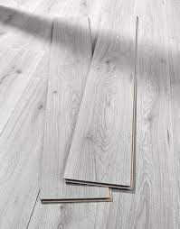 light grey oak laminate flooring