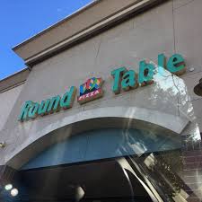 round table pizza now closed