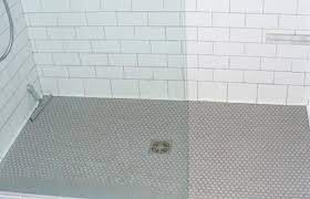 Penny Round Shower Floor With Subway