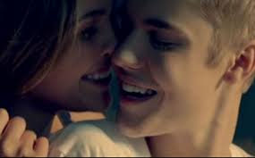 Tolle Videostills aus Justin Biebers Clip "As Long As You Love Me"