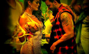 Luis fonsi and daddy yankee 's despacito has officially become the first video in youtube history to surpass 7 billion views. Despacito Or Slowly At The Top Of Youtube And Billboard S Hot Latin List Billboard Awards Latin Music Youtube