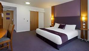 The premier inn euston does not permit smoking in area including the bedrooms. Premier Inn London St Pancras Hotel