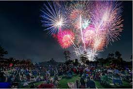 celebrates freedom in the woodlands