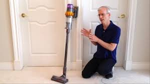 dyson v15 pros cons