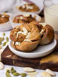 clic swedish buns with sweet almond