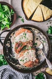 country style pork chops and gravy