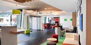 Both business travelers and tourists can enjoy the hotel's facilities and services. Dresden Hotels Near Innenstadt Holiday Inn Dresden City South