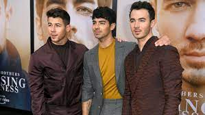 The jonas brothers' third studio album, a little bit longer, was released in the united states on august 12, 2008.on june 24, 2008, itunes announced that it would release four songs from a little bit longer, one roughly every two weeks. The Jonas Brothers On The Band S Break Up Make Up And No 1 Album Npr