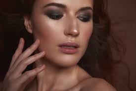 how to master the smokey eye makeup look