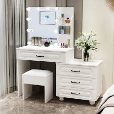 vanity table set with lighted mirror