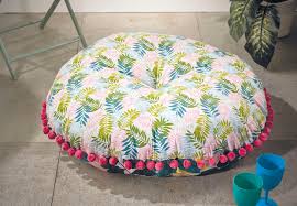 how to make diy floor pillows gathered