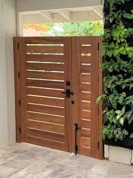 choosing outdoor gate hinges 360 yardware