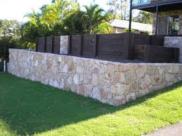 retaining wall with crazy pave might
