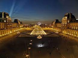 Comment visiter le musée du Louvre à Paris : conseils, horaires, tarifs,  plan, éviter l'affluence... - La souris globe-trotteuse