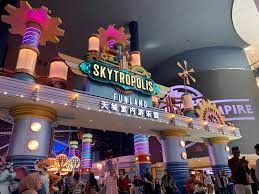 Ingin jadikan tempat sejuk tinggi seperti genting highland sebagai tempat bercuti. Skytropolis Indoor Theme Park Taman Tema Terbaru Di Genting Highlands
