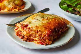 lasagna recipe with white and red sauce