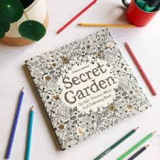 Basford had been approached by laurence king publishing in 2011 after the publisher had seen basford's work online. Secret Garden An Inky Treasure Hunt And Coloring Book For Adults Mindfulness Coloring Basford Johanna 9781780671062 Amazon Com Books