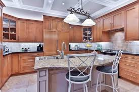 por kitchen cabinet colors