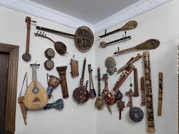 La hay de distintos tamaños que van del grave al. Instrumentos Etnicos Del Mundo La Musica A Todas Partes