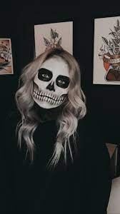 easy skull makeup for halloween