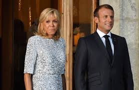 Who is emmanuel macron's wife brigitte trogneux? Macron Attacks Bolsonaro After Sexist Facebook Post About His Wife
