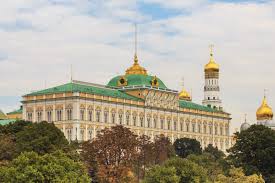 Картинки по запросу Елка в большом кремлевском дворце
