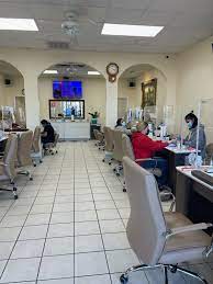 nail luxury one of the best salon in