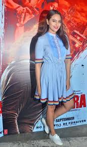 sonakshi sinha can ace a western look