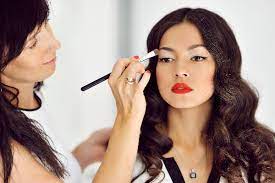 best makeup artist in canada elleziba